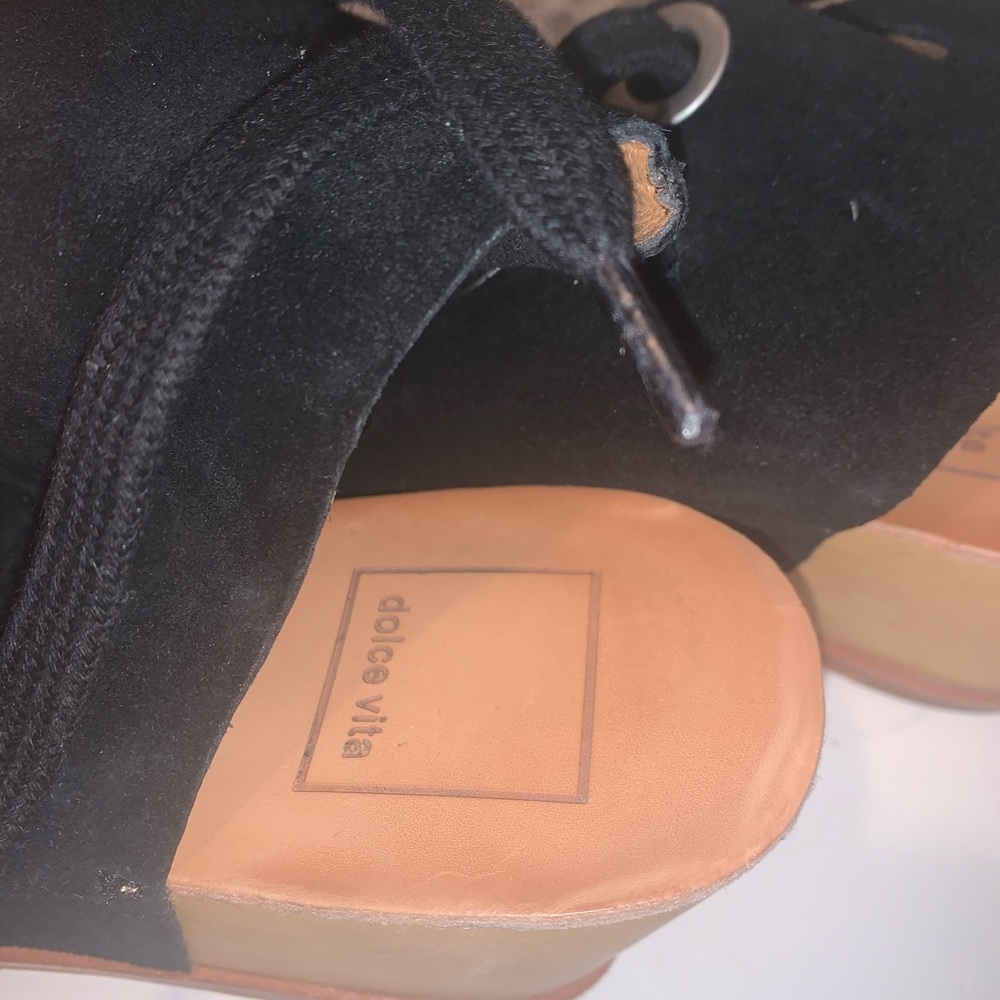 Dolce Vita Sandals - Picture 4 of 4
